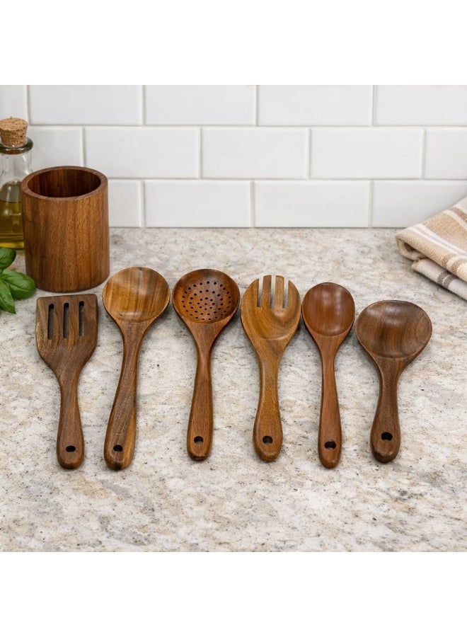 7-in-1 Natural Wood Serving Set - Safe for Teflon and Ceramic Cookware (Scratch-Resistant) Durable and durable for everyday use. Easy to clean and use. Elegant design adds a touch of sophistication to your kitchen. The set includes a flat stirring spoon, a soup spoon, a straining spoon, a serving/salad spoon, wooden serving spoons, and a wooden utensil holder. - Image 5